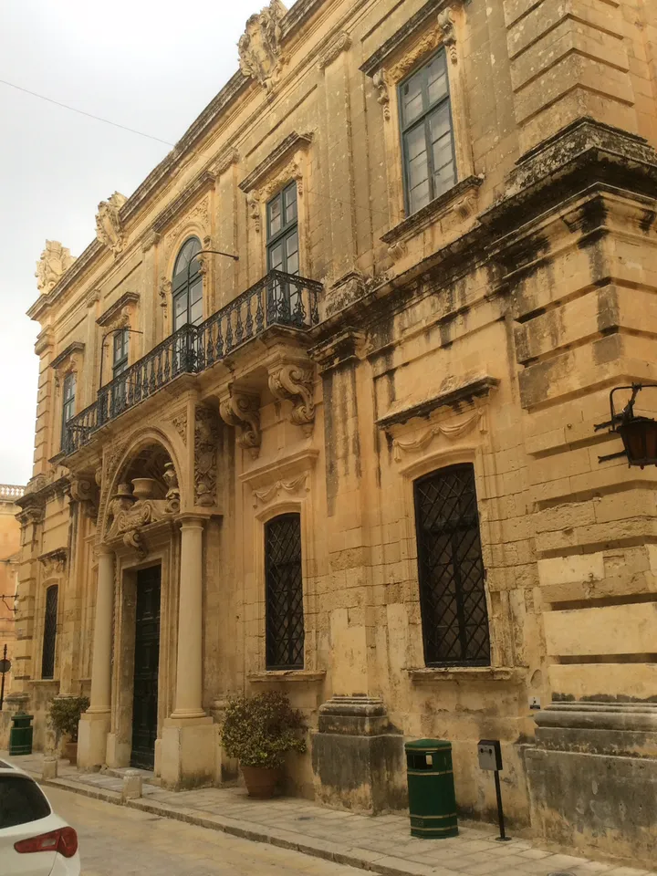 Il-Banka Ġuratali, l-Imdina.