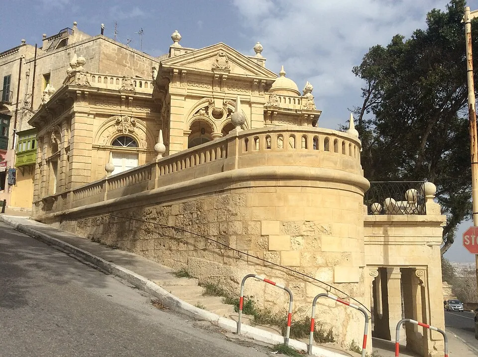 Il-Casino Notabile, ħdejn l-Imdina.