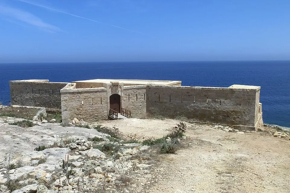 Il-batterija ta’ Sant’Antnin, il-Qala.