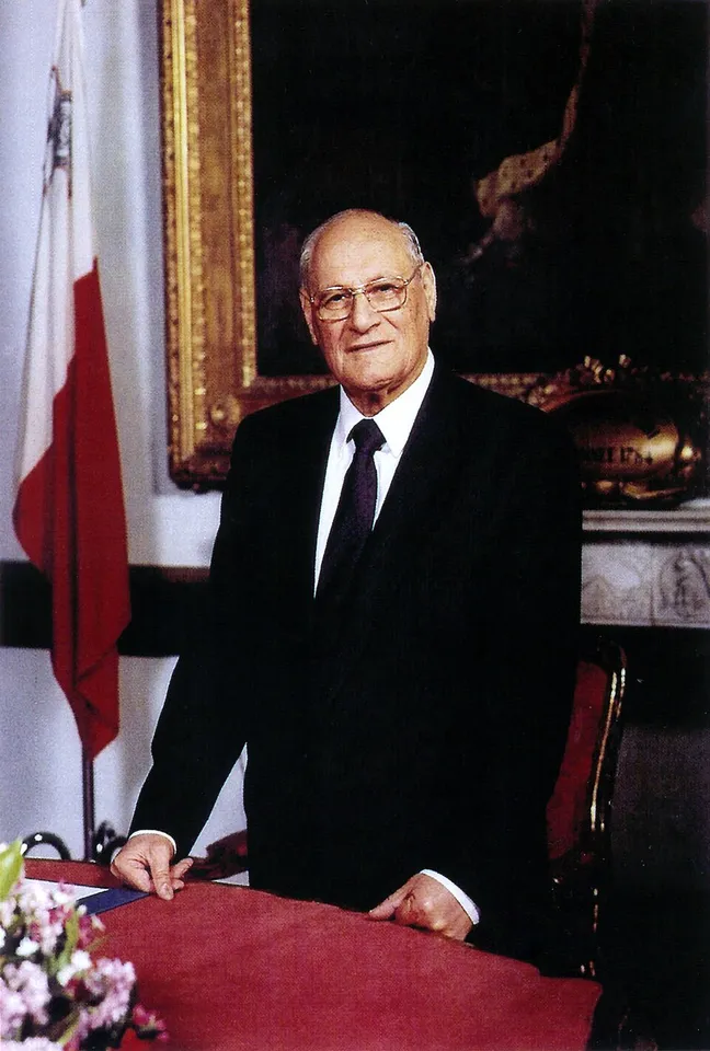 Ritratt ta’ Ċensu Tabone.