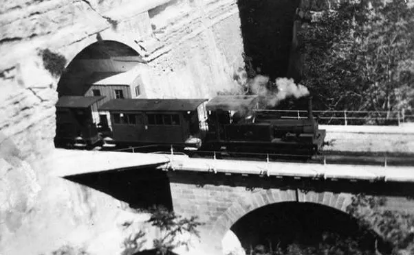 Ferrovija Maltija ħierġa mill-istazzjon tal-Belt.